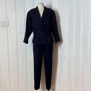 Vintage Navy Blazer & Pants Set – Soft Tailored Two-Piece - Size M to L